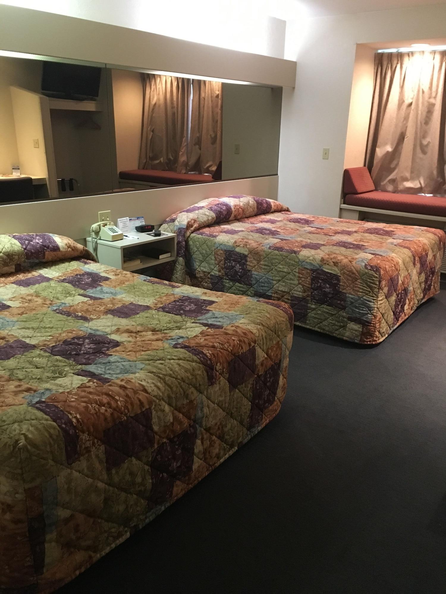 Microtel Inn By Wyndham Σαμπέιν Εξωτερικό φωτογραφία